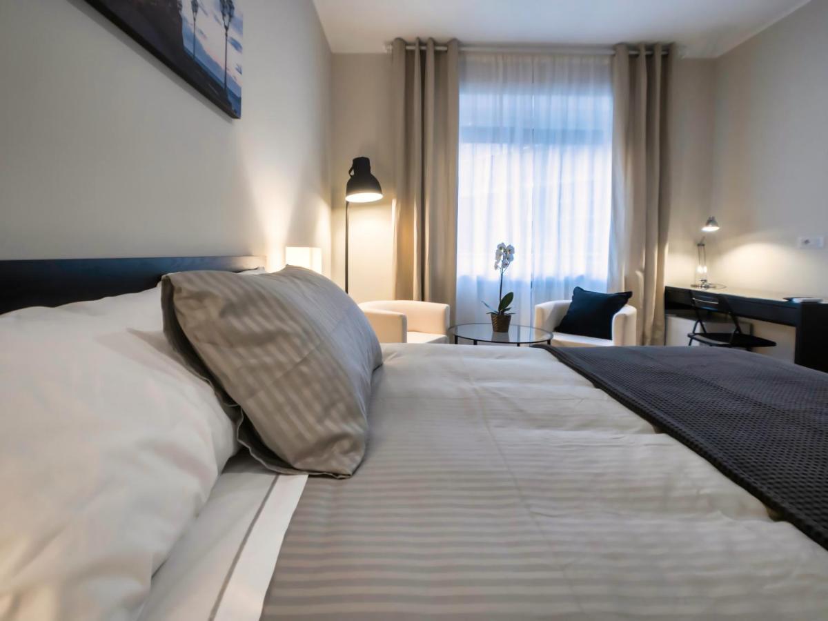 Silia House Napoli Centro Hotel ภายนอก รูปภาพ