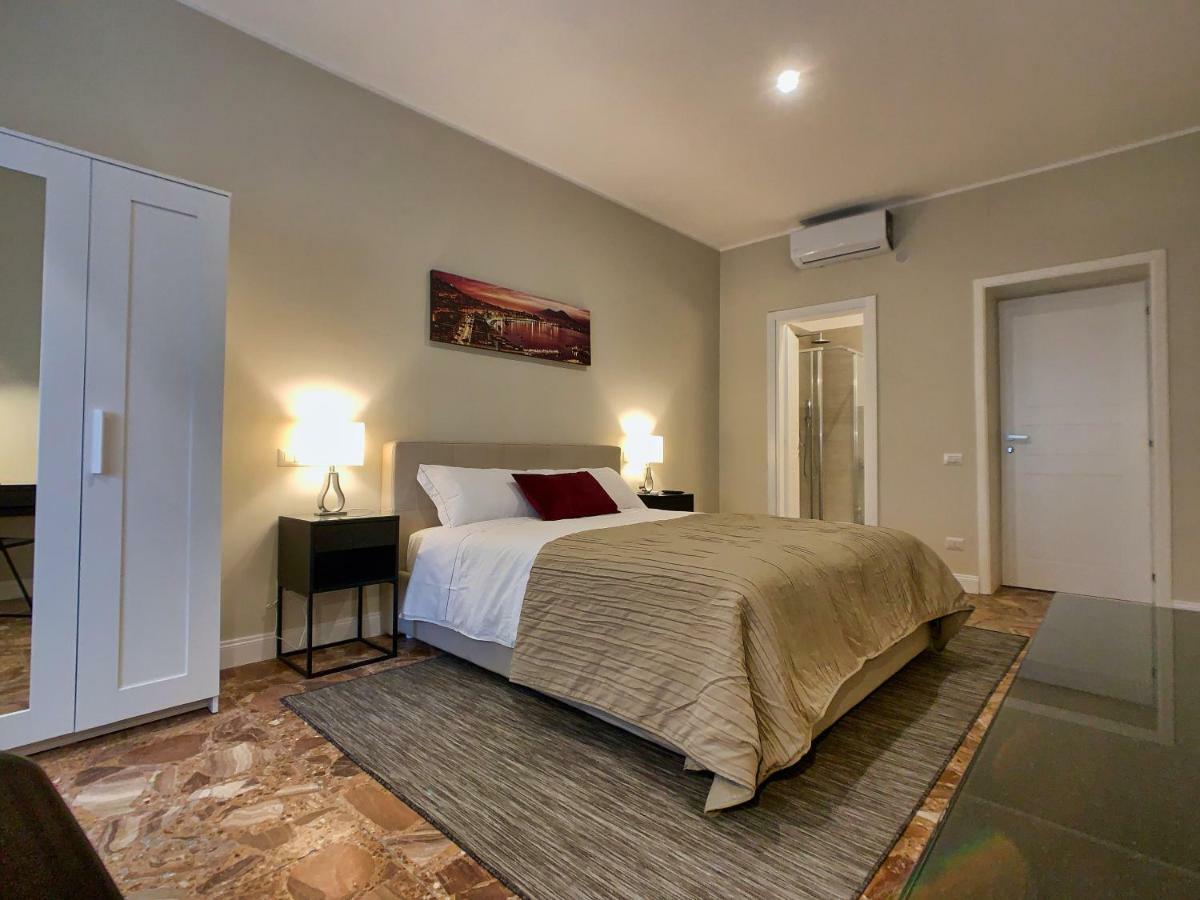 Silia House Napoli Centro Hotel ภายนอก รูปภาพ