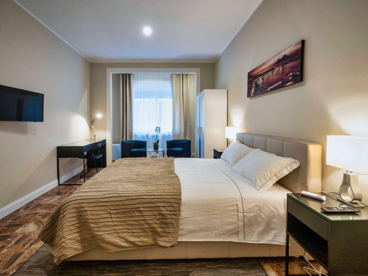 Silia House Napoli Centro Hotel ภายนอก รูปภาพ