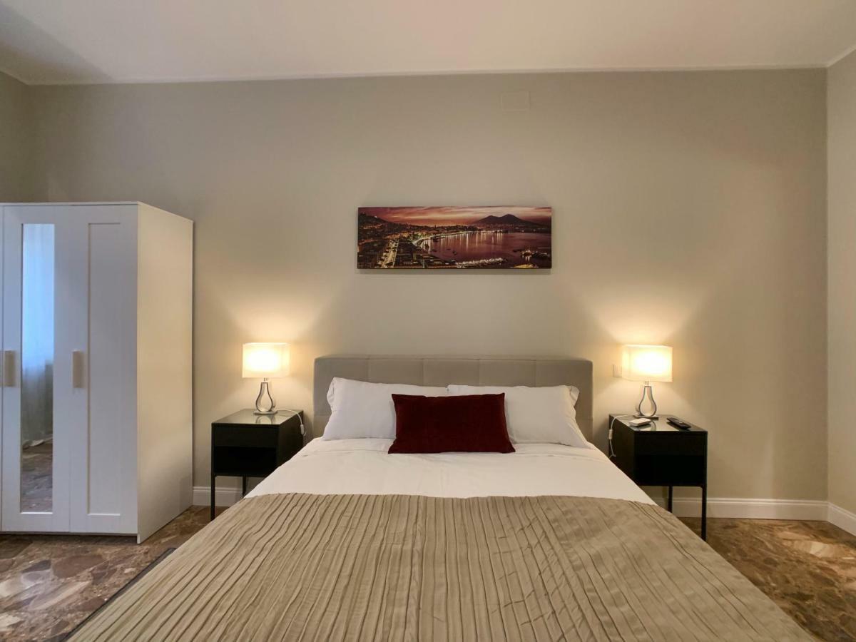 Silia House Napoli Centro Hotel ภายนอก รูปภาพ
