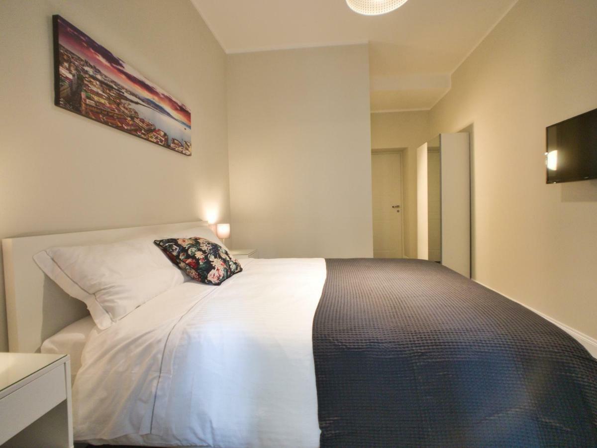 Silia House Napoli Centro Hotel ภายนอก รูปภาพ