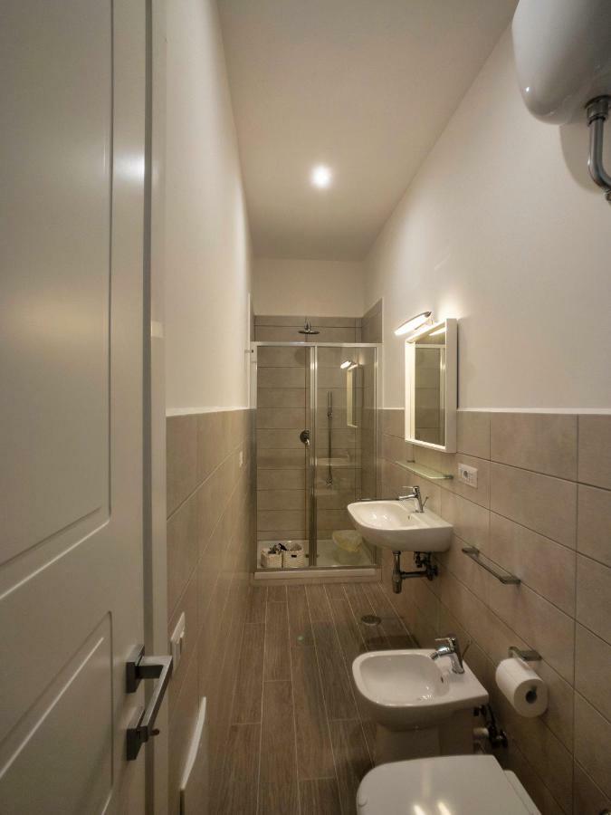 Silia House Napoli Centro Hotel ภายนอก รูปภาพ