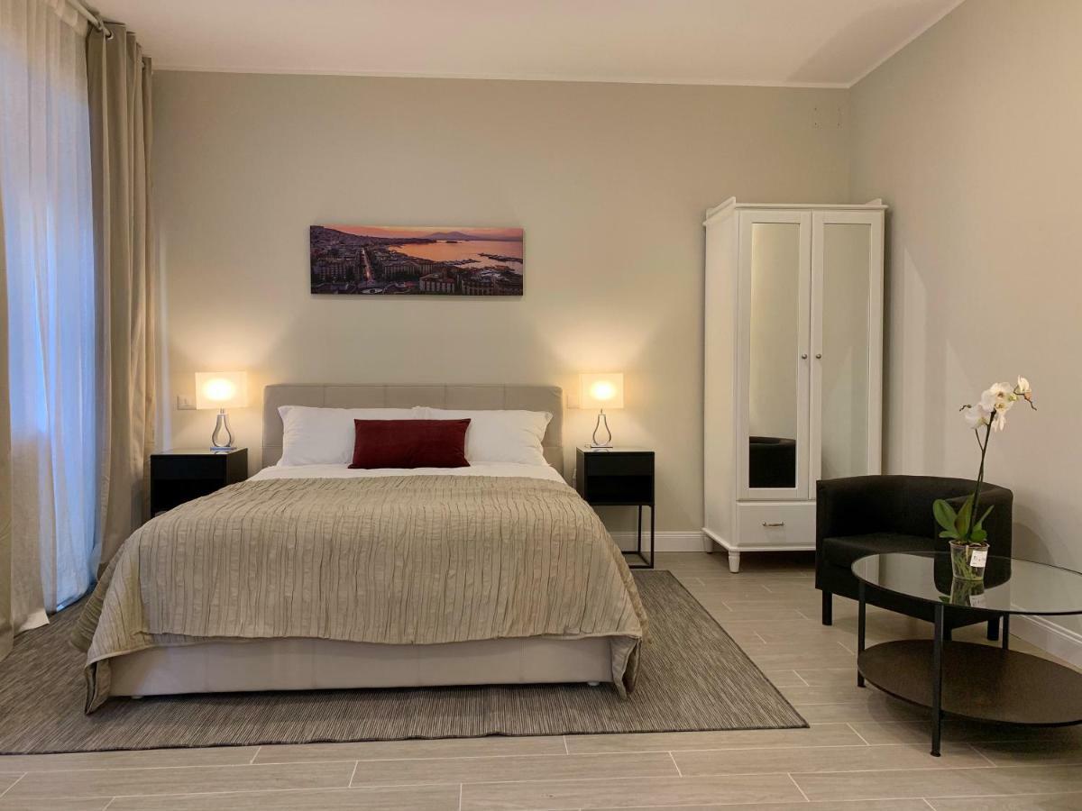 Silia House Napoli Centro Hotel ภายนอก รูปภาพ