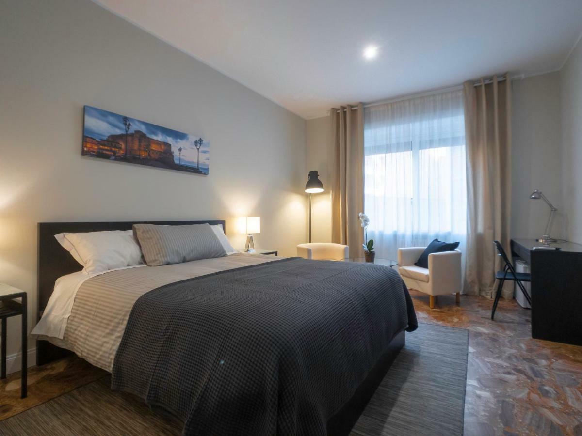 Silia House Napoli Centro Hotel ภายนอก รูปภาพ